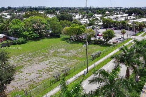 Terrain à vendre à West Park, Floride № 786043 - photo 1