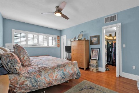 Condominio en venta en Bay Harbor Islands, Florida, 2 dormitorios, 99.22 m2 № 845936 - foto 15