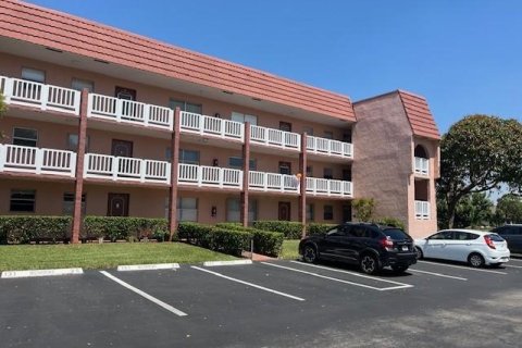 Copropriété à vendre à Sunrise, Floride: 2 chambres, 78.97 m2 № 1091893 - photo 19