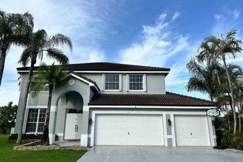 Casa en venta en Miramar, Florida, 4 dormitorios, 264.12 m2 № 1364855 - foto 2