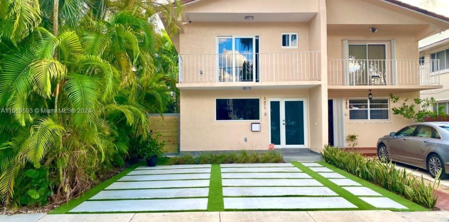 Townhouse in Miami, Florida 3 bedrooms, 157.93 sq.m. № 1364829