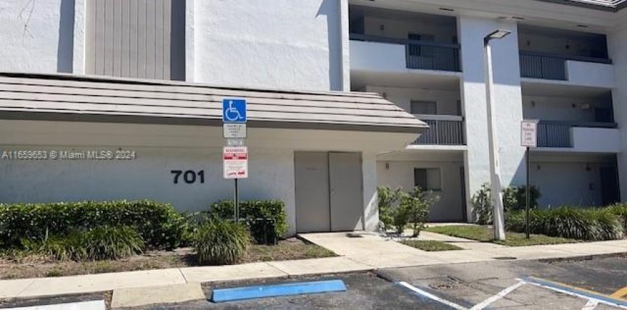 Condominio en Plantation, Florida, 2 dormitorios  № 1364854