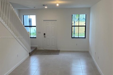 Townhouse in Fort Lauderdale, Florida 3 bedrooms, 127.93 sq.m. № 1293296 - photo 4