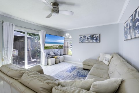 Condominio en venta en Delray Beach, Florida, 3 dormitorios, 123.19 m2 № 1127623 - foto 18