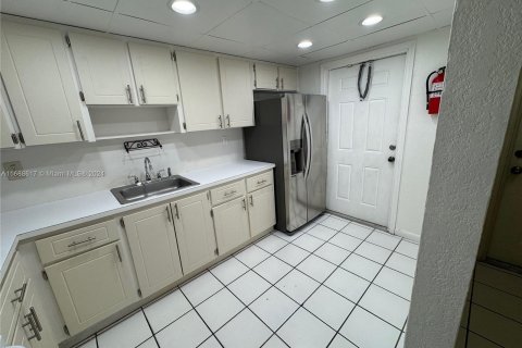 Condominio en venta en Miami Gardens, Florida, 2 dormitorios, 91.97 m2 № 1430178 - foto 2