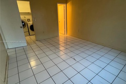 Condominio en venta en Miami Gardens, Florida, 2 dormitorios, 91.97 m2 № 1430178 - foto 15