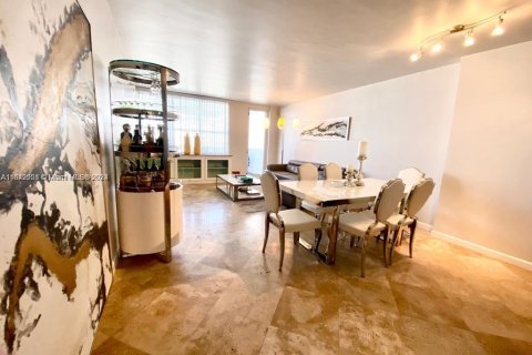 Condominio en venta en Miami Beach, Florida, 1 dormitorio, 80.36 m2 № 1321489 - foto 17