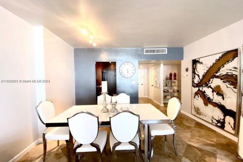 Copropriété à vendre à Miami Beach, Floride: 1 chambre, 80.36 m2 № 1321489 - photo 12