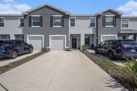 Townhouse in Wesley Chapel, Florida 3 bedrooms, 155.43 sq.m. № 1304441 - photo 3