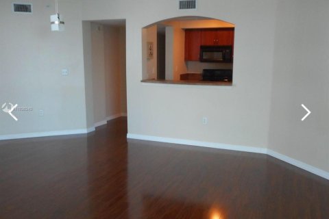 Condominio en venta en Surfside, Florida, 2 dormitorios, 93.09 m2 № 3204 - foto 12