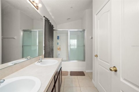 Copropriété à vendre à Orlando, Floride: 2 chambres, 111.48 m2 № 1243685 - photo 8