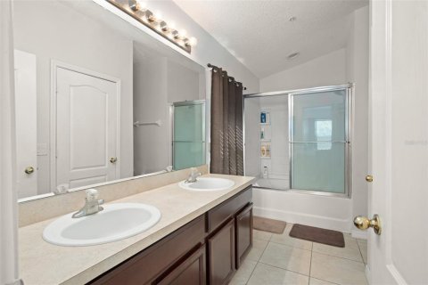 Copropriété à vendre à Orlando, Floride: 2 chambres, 111.48 m2 № 1243685 - photo 9