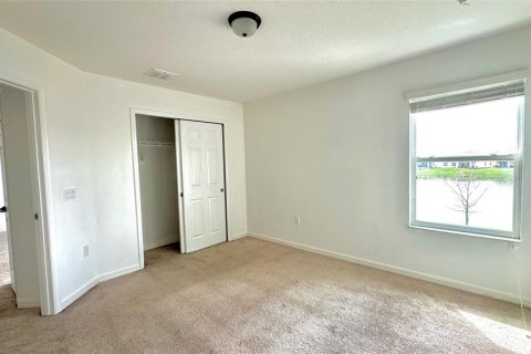 Casa en venta en Kissimmee, Florida, 5 dormitorios, 262.91 m2 № 1369345 - foto 26