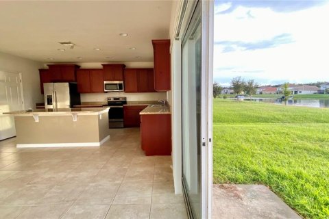 Casa en venta en Kissimmee, Florida, 5 dormitorios, 262.91 m2 № 1369345 - foto 12