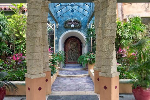Villa ou maison à vendre à Orlando, Floride: 12 chambres, 1366.22 m2 № 214223 - photo 2