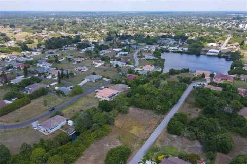 Terreno en venta en North Port, Florida № 214339 - foto 8