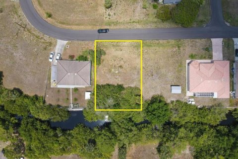 Terreno en venta en North Port, Florida № 214339 - foto 1