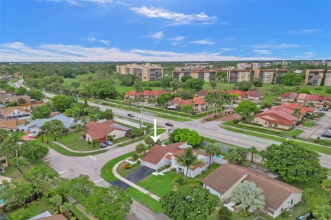 Villa ou maison à vendre à Lauderhill, Floride: 3 chambres, 174.1 m2 № 1229286 - photo 1