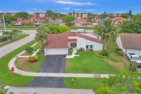 Casa en venta en Lauderhill, Florida, 3 dormitorios, 174.1 m2 № 1229286 - foto 10