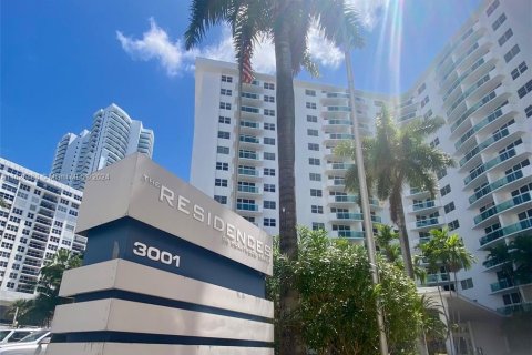 Condominio en venta en Hollywood, Florida, 2 dormitorios, 110.18 m2 № 1290665 - foto 17