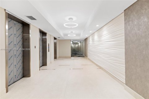 Copropriété à vendre à Hollywood, Floride: 2 chambres, 110.18 m2 № 1290665 - photo 26