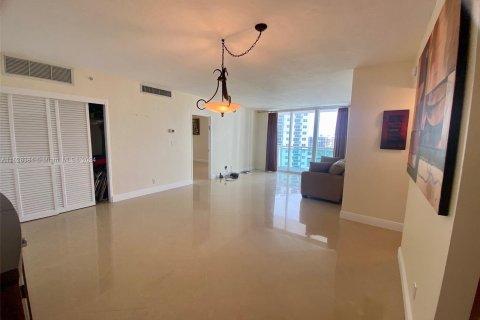 Copropriété à vendre à Hollywood, Floride: 2 chambres, 110.18 m2 № 1290665 - photo 4