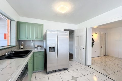 Casa en venta en Orlando, Florida, 4 dormitorios, 155.52 m2 № 1398771 - foto 23