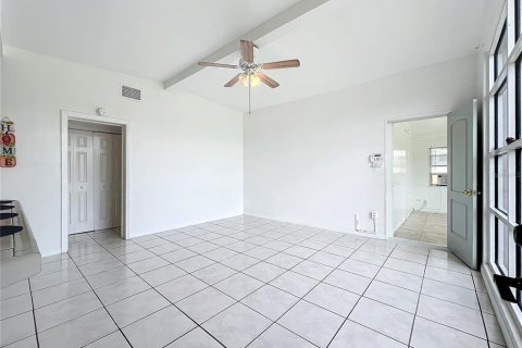 Casa en venta en Orlando, Florida, 4 dormitorios, 155.52 m2 № 1398771 - foto 12