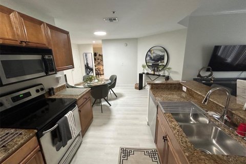 Condominio en alquiler en Tampa, Florida, 2 dormitorios, 118.36 m2 № 1398739 - foto 3