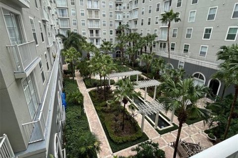 Condominio en alquiler en Tampa, Florida, 2 dormitorios, 118.36 m2 № 1398739 - foto 7