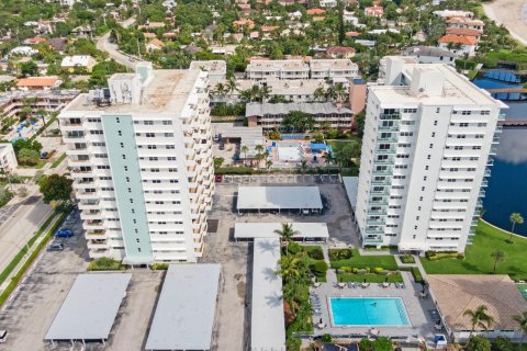 Condominio en venta en Pompano Beach, Florida, 2 dormitorios, 90.58 m2 № 1208623 - foto 14