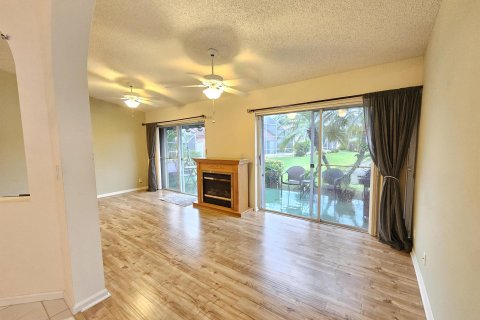 Casa en venta en Boynton Beach, Florida, 3 dormitorios, 192.59 m2 № 746153 - foto 16