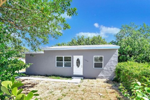 Casa en venta en Miami Gardens, Florida, 3 dormitorios, 82.22 m2 № 1186717 - foto 9