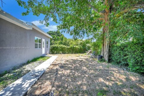 Villa ou maison à vendre à Miami Gardens, Floride: 3 chambres, 82.22 m2 № 1186717 - photo 3