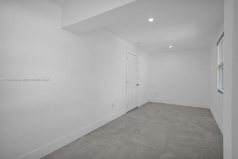 Villa ou maison à vendre à Miami Gardens, Floride: 3 chambres, 82.22 m2 № 1186717 - photo 21