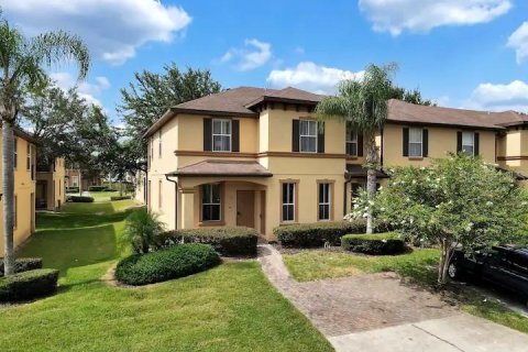 Townhouse in Davenport, Florida 4 bedrooms, 172.43 sq.m. № 1364535 - photo 1