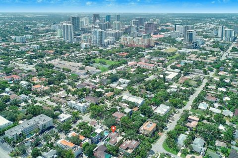 Townhouse in Fort Lauderdale, Florida 3 bedrooms, 251.49 sq.m. № 1393558 - photo 9