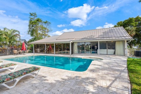 Villa ou maison à vendre à Delray Beach, Floride: 2 chambres, 288.28 m2 № 956904 - photo 17