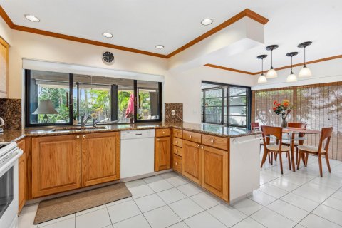 Villa ou maison à vendre à Delray Beach, Floride: 2 chambres, 288.28 m2 № 956904 - photo 11