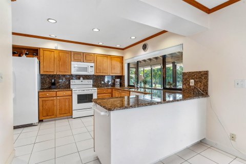 Villa ou maison à vendre à Delray Beach, Floride: 2 chambres, 288.28 m2 № 956904 - photo 9