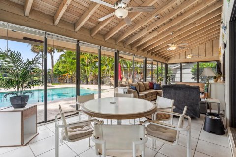 Villa ou maison à vendre à Delray Beach, Floride: 2 chambres, 288.28 m2 № 956904 - photo 23