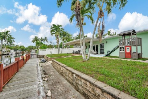 Villa ou maison à vendre à Fort Lauderdale, Floride: 3 chambres, 170.01 m2 № 1230200 - photo 14