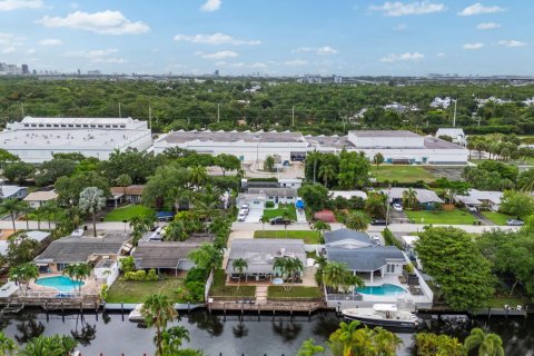 House in Fort Lauderdale, Florida 3 bedrooms, 170.01 sq.m. № 1230200 - photo 4