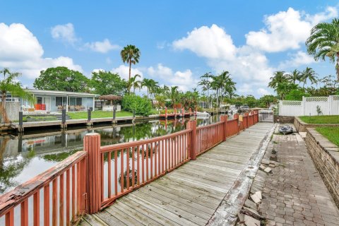 Villa ou maison à vendre à Fort Lauderdale, Floride: 3 chambres, 170.01 m2 № 1230200 - photo 7