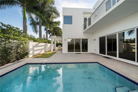 Casa en venta en Doral, Florida, 4 dormitorios, 336.68 m2 № 1100642 - foto 28