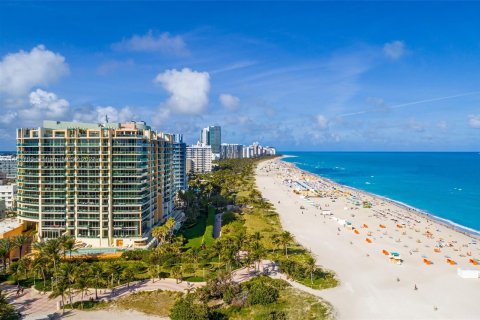 Condo in Miami Beach, Florida, 3 bedrooms  № 754130 - photo 2