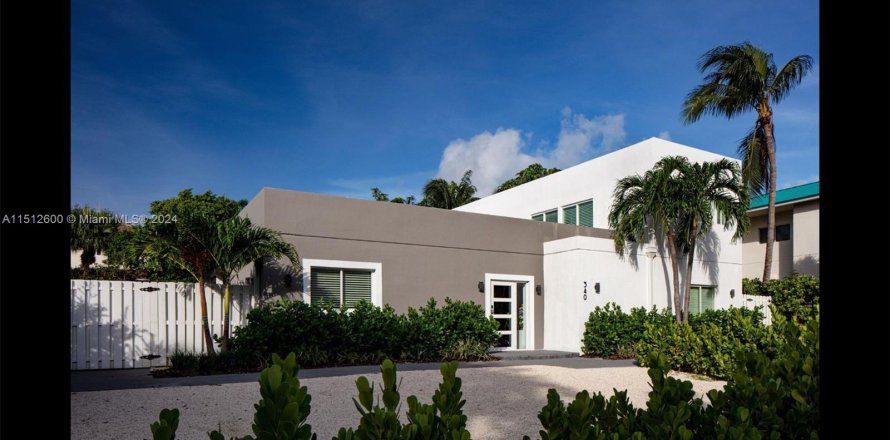 Villa ou maison à Key Biscayne, Floride 4 chambres, 250.74 m2 № 942700