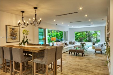 Villa ou maison à vendre à Key Biscayne, Floride: 4 chambres, 250.74 m2 № 942700 - photo 8