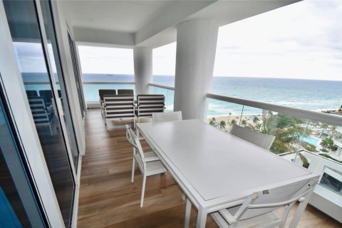 Condo in Fort Lauderdale, Florida, 2 bedrooms  № 938629 - photo 14