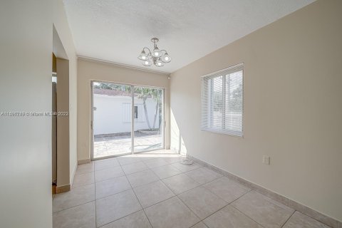 Casa en venta en Miami, Florida, 2 dormitorios, 96.34 m2 № 875923 - foto 8